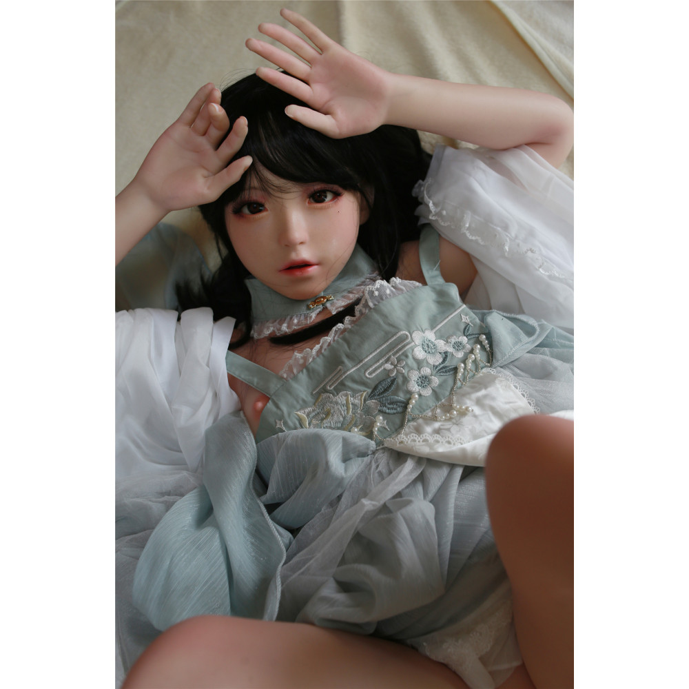 FUDOLL 136cm A cup J008 Silicone Sex Doll FUDOLL 136cm A cup J008 Silicone Sex Doll